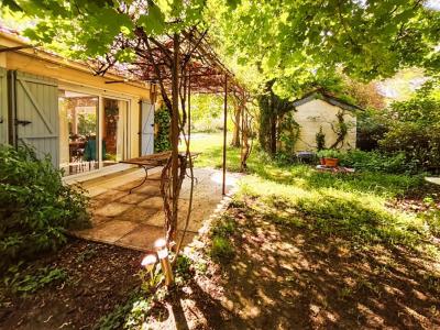 For sale Pernes-les-fontaines 5 rooms 140 m2 Vaucluse (84210) photo 1