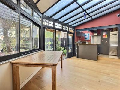 For sale Bordeaux 3 rooms 79 m2 Gironde (33000) photo 2