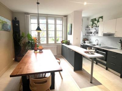 For sale Royan 4 rooms 101 m2 Charente maritime (17200) photo 0