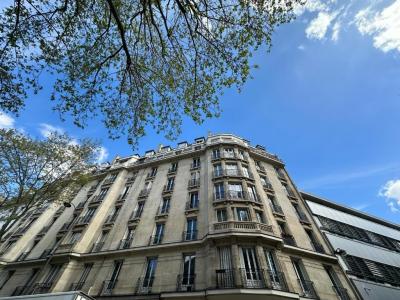 For rent Paris-11eme-arrondissement 2 rooms 54 m2 Paris (75011) photo 0