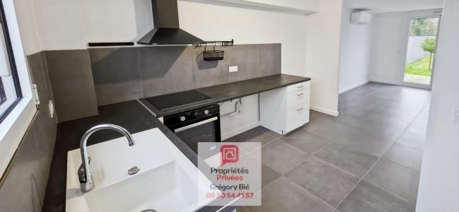 For rent Pierre-levee 4 rooms 83 m2 Seine et marne (77580) photo 2