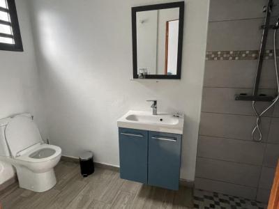 Louer Appartement Petite-ile 862 euros