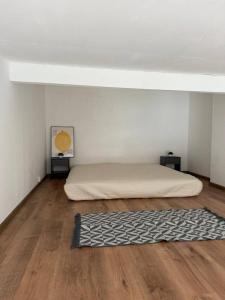 Louer Appartement 24 m2 Paris-16eme-arrondissement