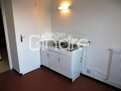 For rent Villeurbanne 2 rooms 45 m2 Rhone (69100) photo 3