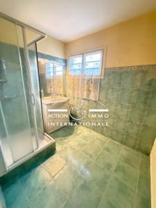 For sale Saint-martin-de-crau 5 rooms 124 m2 Bouches du Rhone (13310) photo 4