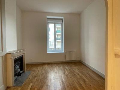 For rent Lyon-8eme-arrondissement 3 rooms 54 m2 Rhone (69008) photo 1