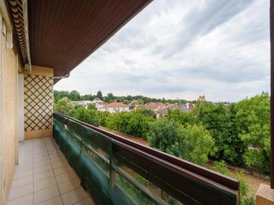 For sale Saint-laurent-de-mure 4 rooms 80 m2 Rhone (69720) photo 2