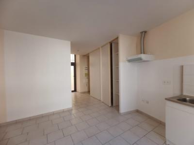 Louer Appartement 34 m2 Saint-pons-de-thomieres