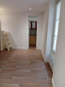 For rent Paris-15eme-arrondissement 1 room 27 m2 Paris (75015) photo 3