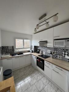 For rent Maurepas 2 rooms 52 m2 Yvelines (78310) photo 0