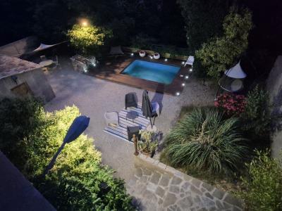 For sale ENTRE NIMES MONTPELLIER 14 rooms 420 m2 Gard (30250) photo 1