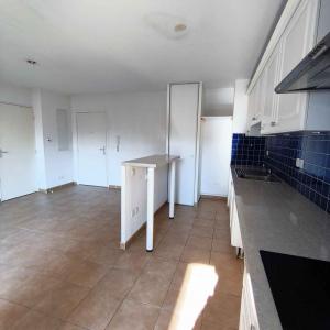 Louer Appartement Marseille-4eme-arrondissement 813 euros