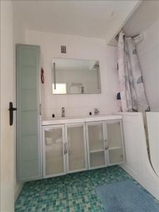 For rent Montrouge 3 rooms 57 m2 Hauts de Seine (92120) photo 2