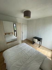 For rent Pessac 3 rooms 57 m2 Gironde (33600) photo 2