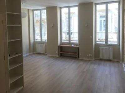 Louer Appartement 57 m2 Bordeaux
