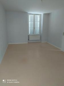Louer Appartement Ingrandes 411 euros