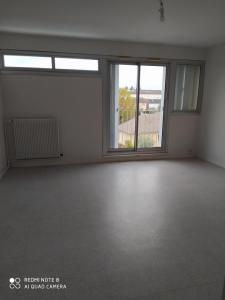 Louer Appartement 63 m2 Blanc