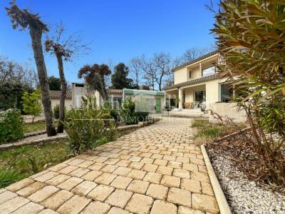 For sale Uzes 8 rooms 180 m2 Gard (30700) photo 1