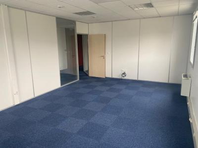 For sale Bron 186 m2 Rhone (69500) photo 1