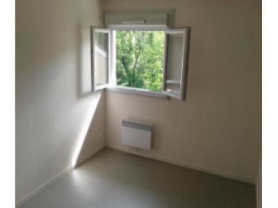 Louer Appartement 80 m2 Cluny