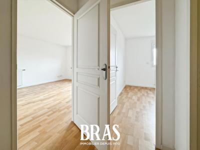 For sale Nantes 2 rooms 41 m2 Loire atlantique (44200) photo 4