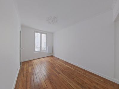 For rent Paris-18eme-arrondissement 2 rooms 40 m2 Paris (75018) photo 3