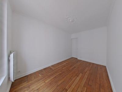 For rent Paris-18eme-arrondissement 2 rooms 40 m2 Paris (75018) photo 4