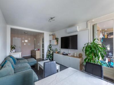 For sale Vaulx-en-velin 4 rooms 81 m2 Rhone (69120) photo 0