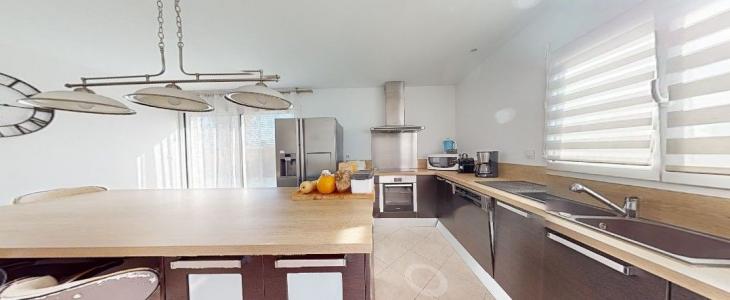 For sale A 10 MIN 4 rooms 106 m2 Herault (34270) photo 3