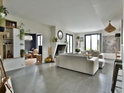 For sale CENTRE VILLE 10 rooms 274 m2 Maine et loire (49300) photo 2