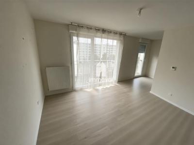 For rent Hoenheim 3 rooms 55 m2 Bas rhin (67800) photo 2