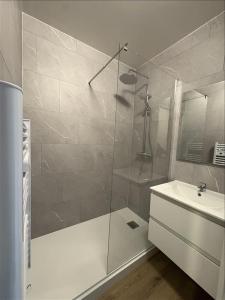 For rent Rouen 2 rooms 49 m2 Seine maritime (76100) photo 2