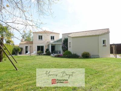 For sale Chavagnes-en-paillers 7 rooms 152 m2 Vendee (85250) photo 3