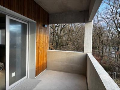 For sale Avrille 3 rooms 65 m2 Maine et loire (49240) photo 0