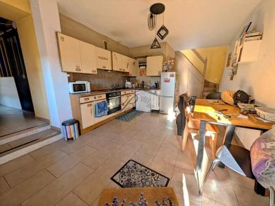 Acheter Appartement Tour-d'aigues 183500 euros