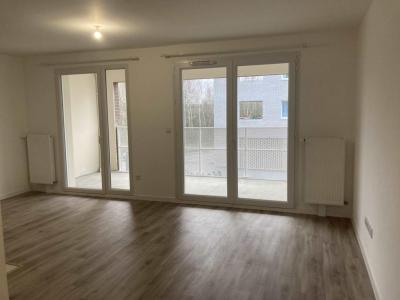 For rent Capinghem LILLE 3 rooms 69 m2 Nord (59160) photo 2