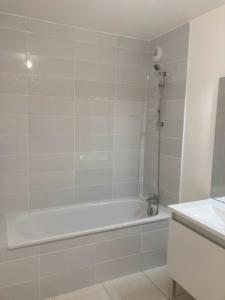 For rent Capinghem LILLE 3 rooms 69 m2 Nord (59160) photo 3