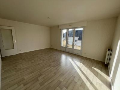 For sale Laval 3 rooms 66 m2 Mayenne (53000) photo 2