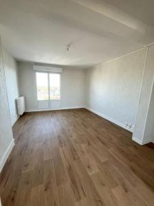 For sale Angers 5 rooms 82 m2 Maine et loire (49100) photo 2