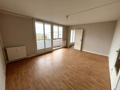 For sale Trelaze 3 rooms 74 m2 Maine et loire (49800) photo 0