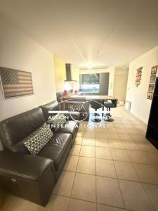 For sale Saint-remy-de-provence 3 rooms 56 m2 Bouches du Rhone (13210) photo 2