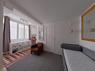 For rent Paris-9eme-arrondissement 1 room 16 m2 Paris (75009) photo 2