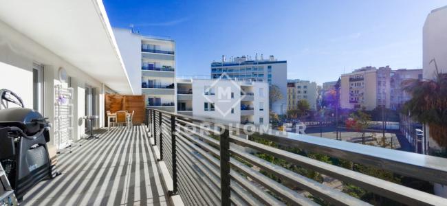 For sale Marseille-3eme-arrondissement 4 rooms 93 m2 Bouches du Rhone (13003) photo 2