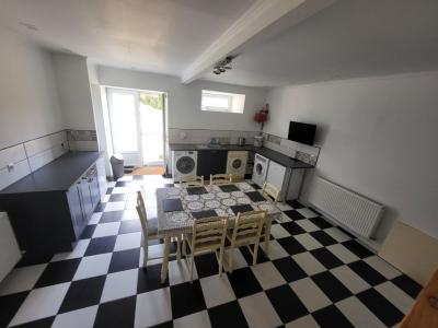For sale 7 rooms 182 m2 Deux sevres (79160) photo 4