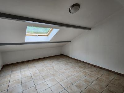 For sale HAUTS DE CROZET 1 room 25 m2 Ain (01170) photo 2
