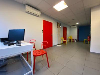 For rent Avignon 4 rooms 86 m2 Vaucluse (84000) photo 1