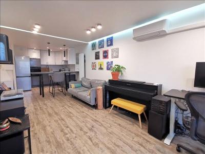 For rent Paris-19eme-arrondissement 2 rooms 43 m2 Paris (75019) photo 3