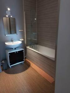 For rent Talence 1 room 32 m2 Gironde (33400) photo 3