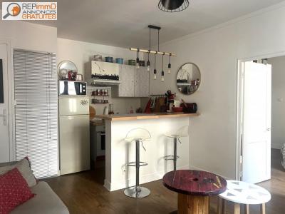 For rent Rochelle 2 rooms 27 m2 Charente maritime (17000) photo 2