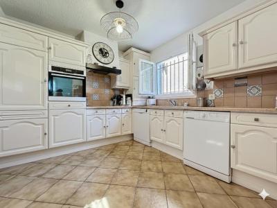 For sale Mouans-sartoux 5 rooms 116 m2 Alpes Maritimes (06370) photo 4